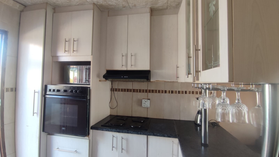 2 Bedroom Property for Sale in Boitekong North West